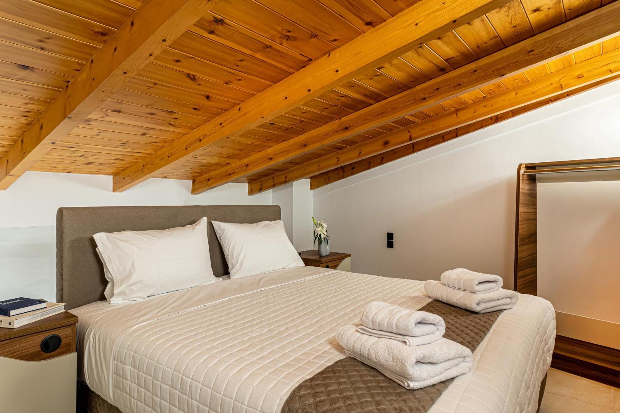 City Hill Luxury Apartments Ioannina Ngoại thất bức ảnh